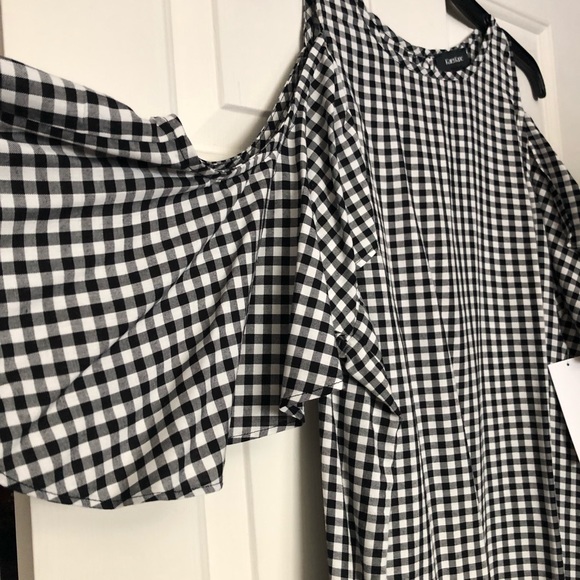 NWT Gingham black and white open shoulder top. - Picture 2 of 3